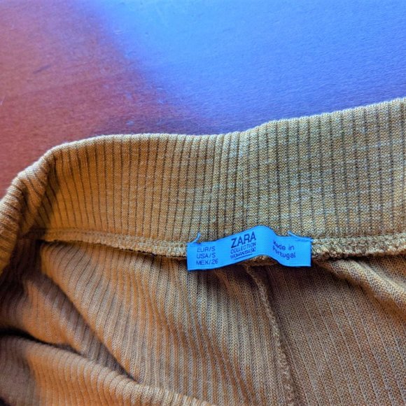 ZARA - Ribbed Mustard Trousers - Picture 4 of 4